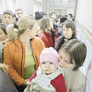 Aberatiile birocratiei romanesti, Foto: Romania libera
