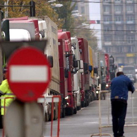 Transportatorii romani, afectati de salariul minim din Germania, Foto: Rompres