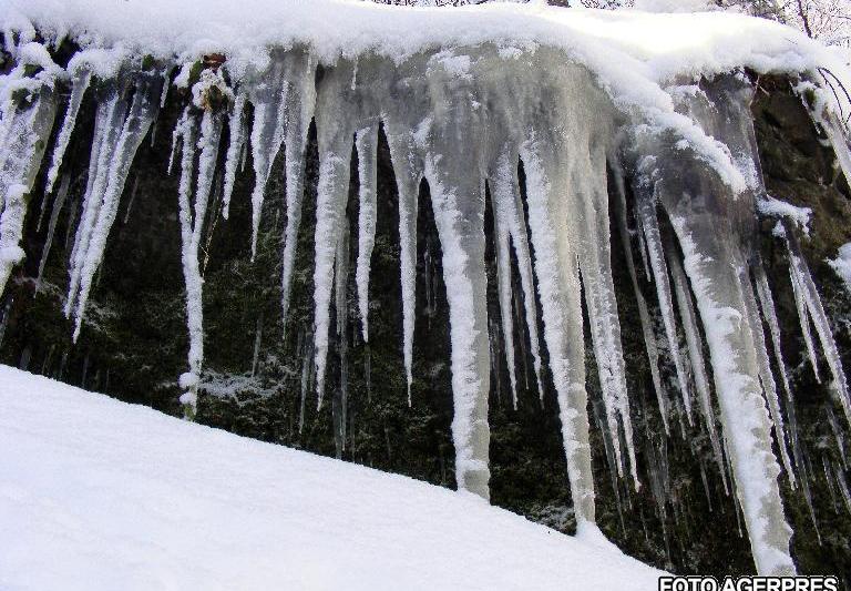 Vremea devine deosebit de geroasa, Foto: AGERPRES