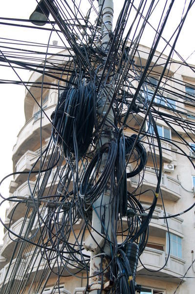 Taxa pe stalp va fi lamurita in Parlament, Foto: DGP / HotNews.ro