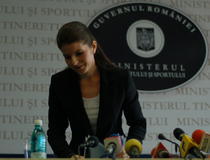 Monica Ridzi a demisionat