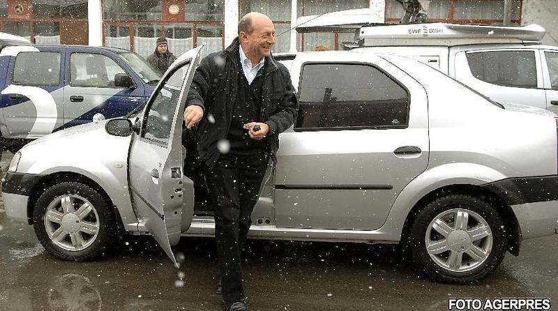 Traian Basescu si Loganul sau, Foto: AGERPRES
