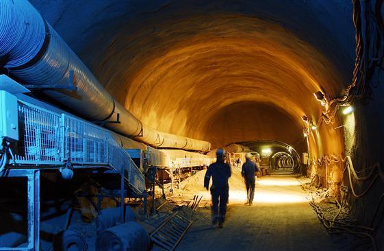 Acceleratorul de particule va mai ramane inactiv cateva luni, Foto: CERN