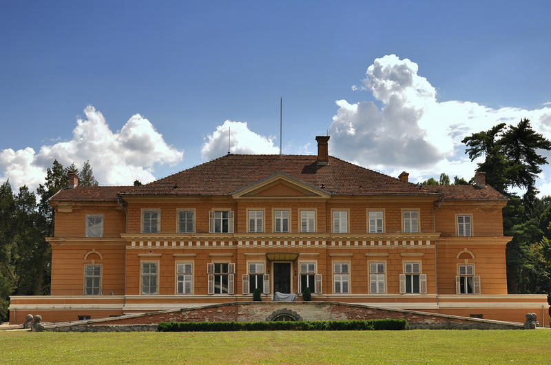 Castelul de la Savarsin, Foto: Sabin Uivarosan