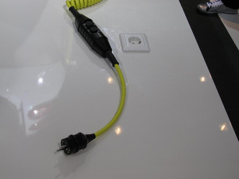 Incarcatorul comun la nivelul intregii industrii auto va ajuta masina electrica, Foto: HotNews.ro