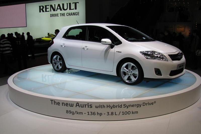 Toyota Auris hibrid, Foto: HotNews.ro