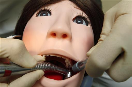 La dentist, Foto: Reuters