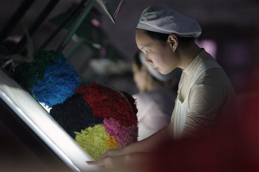 Muncitorii chinezi, tot mai scumpi, Foto: Reuters