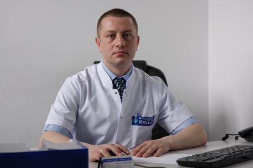 Dr. Adrian Ghenea, Foto: MedLife.ro