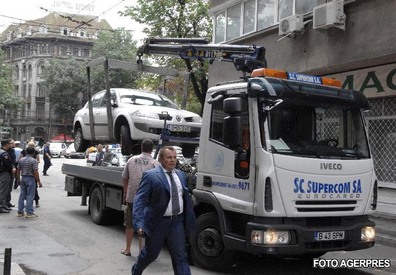 Masina ridicata in Bucuresti, Foto: AGERPRES