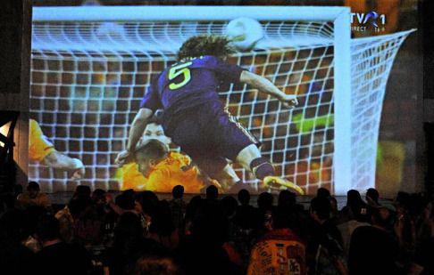 Fotbalul, pedeapsa pentru unii, Foto: Agerpres