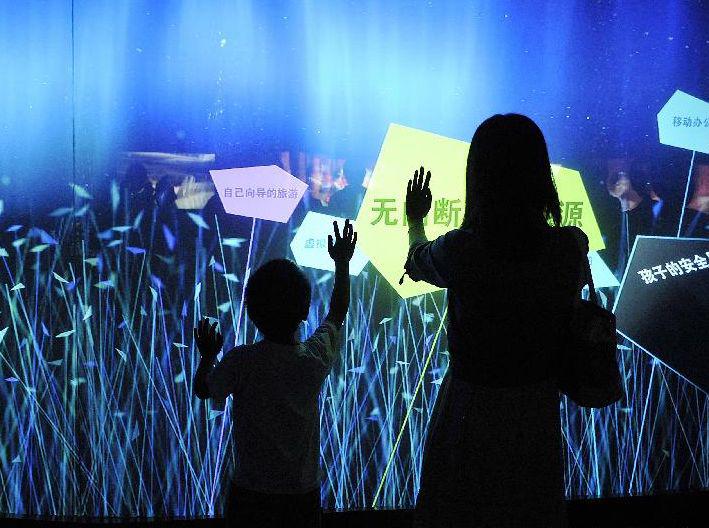 Dragostea si cariera, Foto: Agerpres