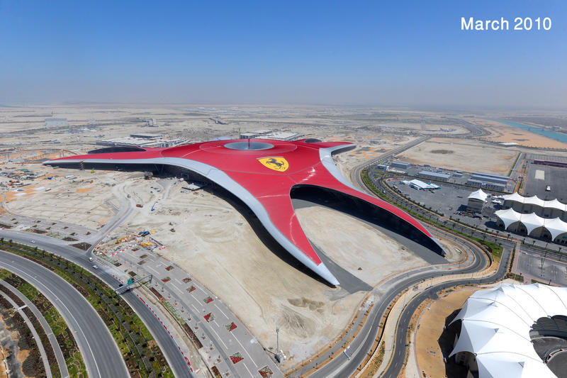 Asa arata de sus parcul tematic Ferrari, Foto: Ferrari World