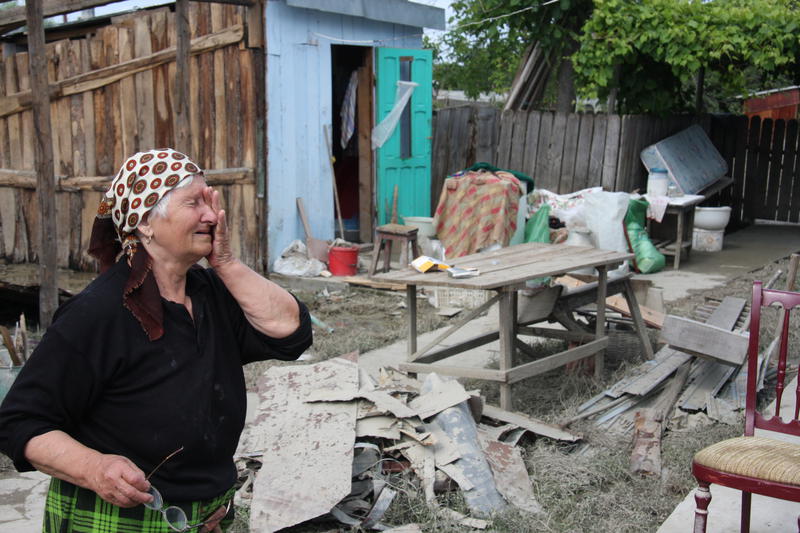 Ajutor pentru sinistrati de la FRF, Foto: HotNews / DP