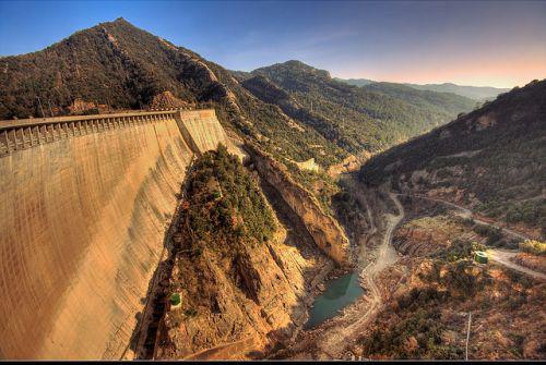 Baraj gigant, Foto: Think Outside The Box