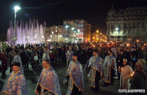 Procesiune cu sfintele moaste, Foto: AGERPRES