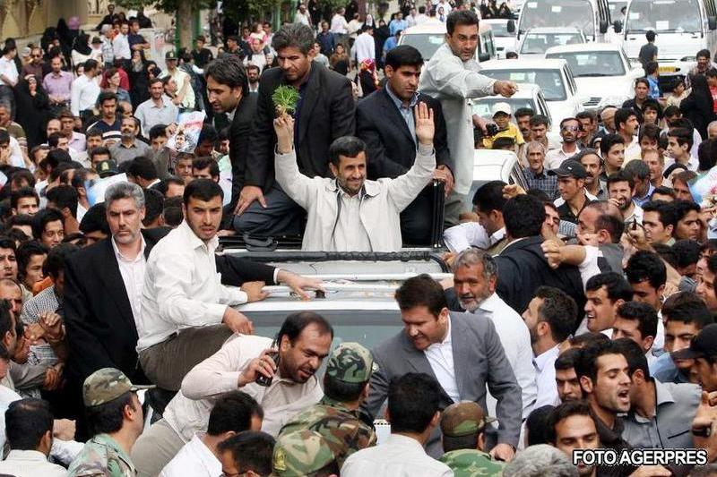 Liderul iranian, in Hamadan, Foto: Agerpres