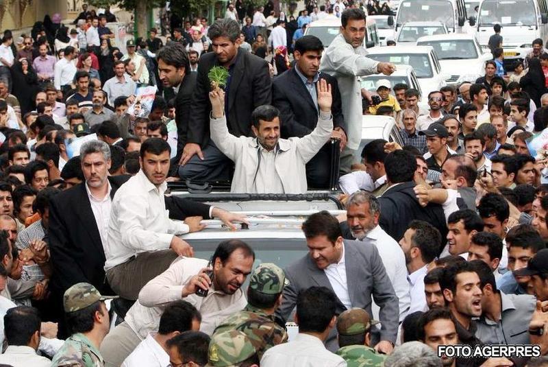 Liderul iranian, in Hamadan, Foto: Agerpres