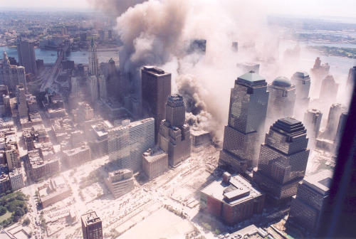 9/11, Foto: Discovery