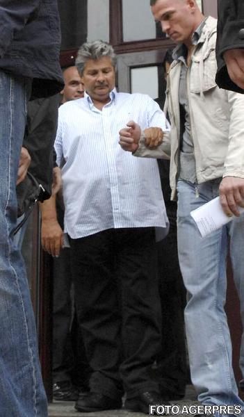 Sorin Ovidiu Vantu plecind de la Parchet spre arest, Foto: AGERPRES