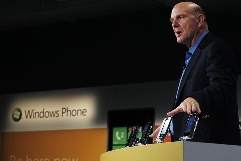 Steve Ballmer a prezentat cel mai nou Windows pentru telefoanele mobile, Foto: Reuters