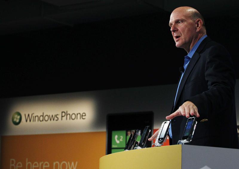 Steve Ballmer a prezentat cel mai nou Windows pentru telefoanele mobile, Foto: Reuters