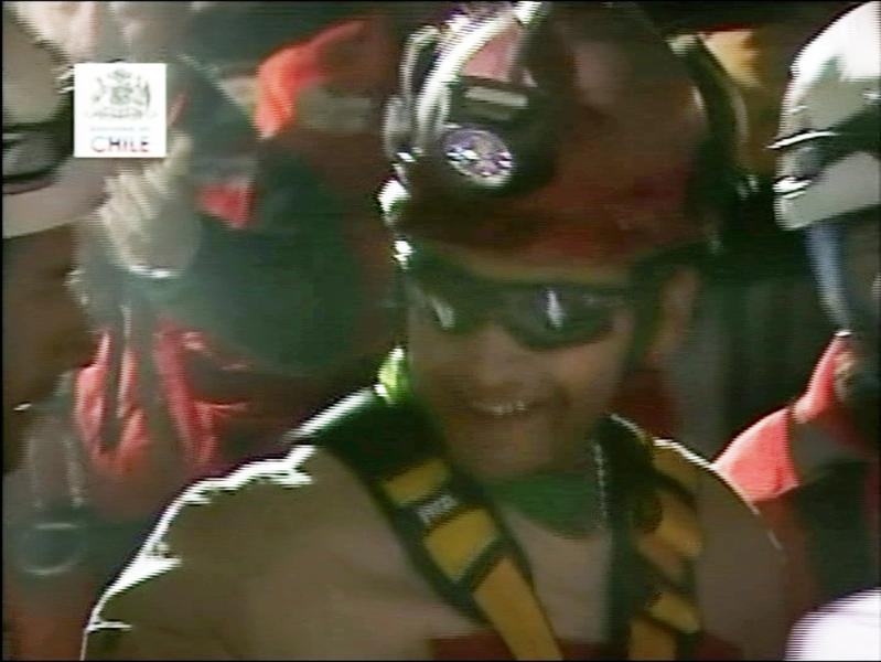 Primul miner salvat, Foto: Reuters