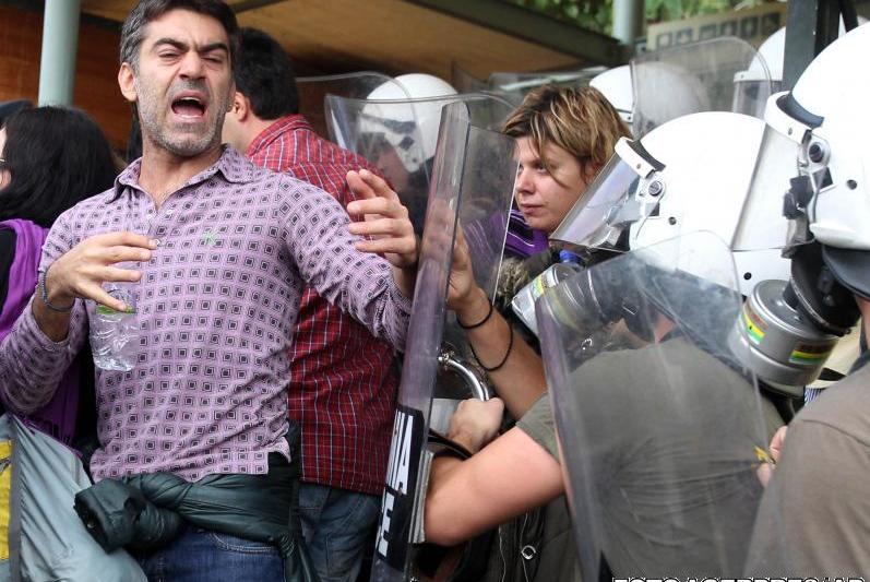 Confruntari intre politie si protestatari la Acropole, Foto: Agerpres