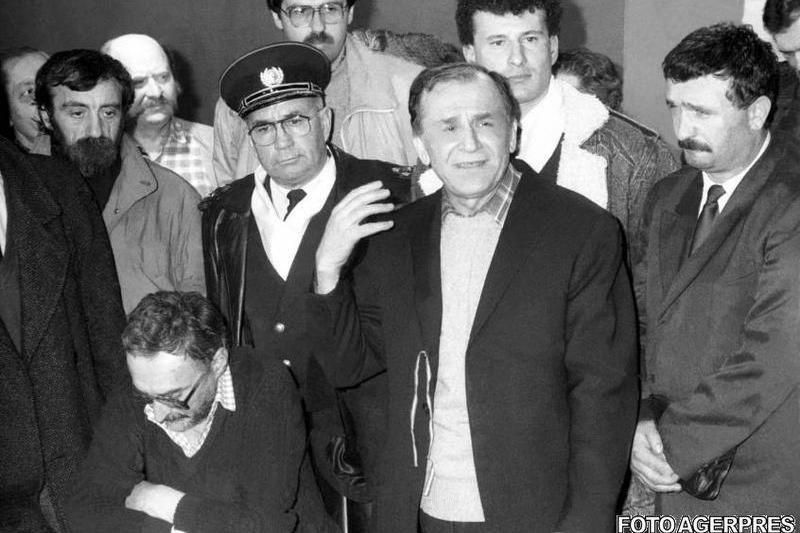 Iliescu, in decembrie '89, Foto: Agerpres