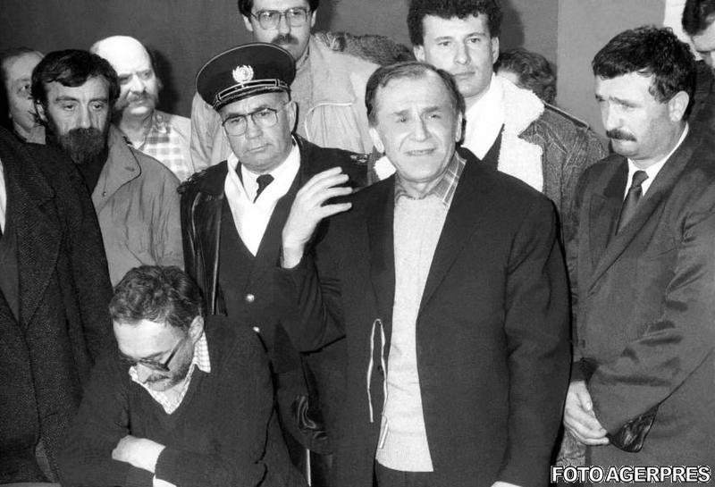 Iliescu, in decembrie '89, Foto: Agerpres