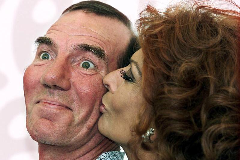 Pete Postlethwaite si Sophia Loren, Foto: Reuters