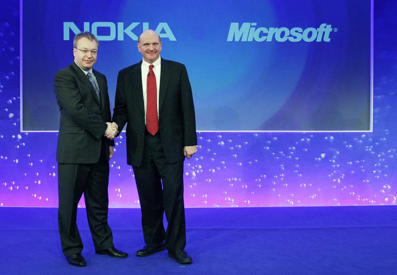 Stephen Elop si Steve Ballmer, Foto: Reuters