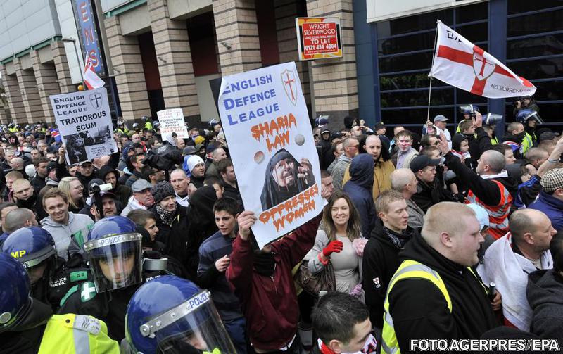 Marsul EDL la Luton, Foto: Agerpres