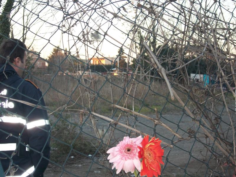 Flori la locul tragediei, Foto: Hotnews