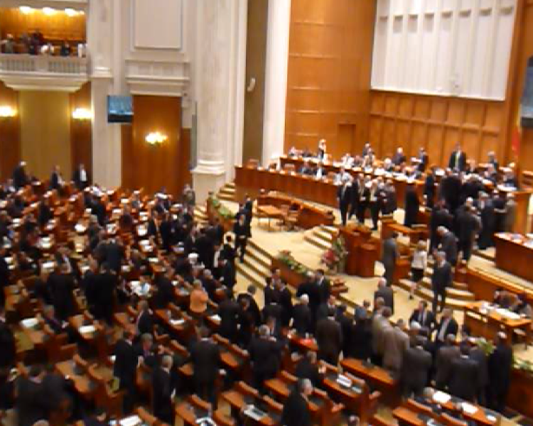 Dezbateri în Parlament, Foto: Hotnews