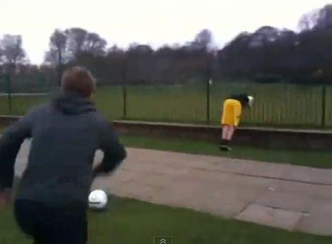 Lovitura nu e pentru cine se pregateste, Foto: Captura 220.ro