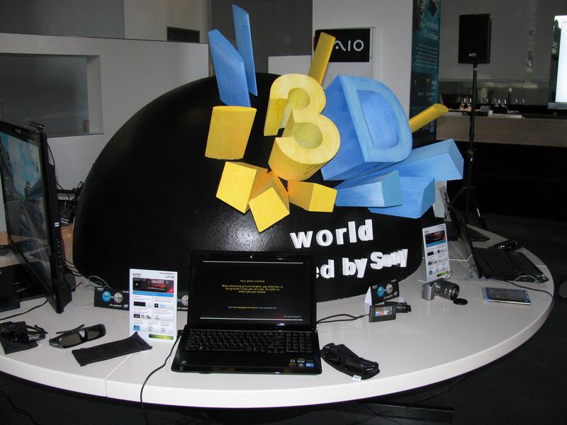 Primul laptop 3D al Sony costa circa 2.000 de euro, Foto: Hotnews