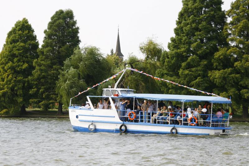 Plimbare cu vaporasul pe Lacul Herastrau, Foto: ALPAB