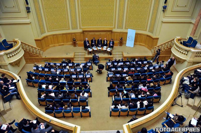 Studenti in aula Universitatii, Foto: Agerpres