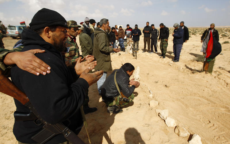 Rebelii, ucisi de NATO, Foto: Reuters