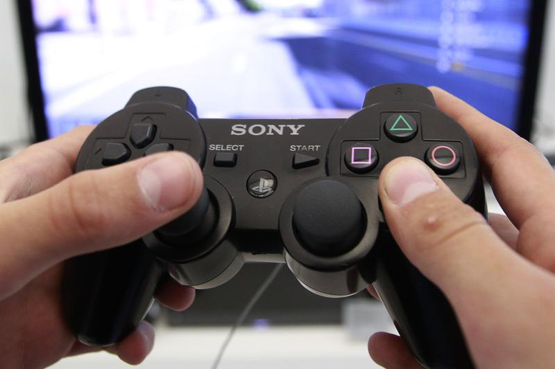 Sony e in fata unui moment greu din cauza atacului asupra retelei PlayStation, Foto: Reuters