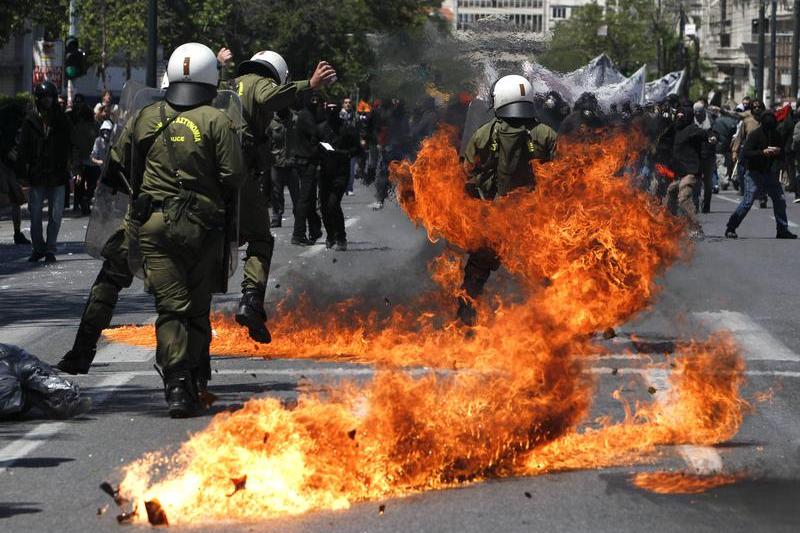 Violente in capitala elena, Foto: Reuters