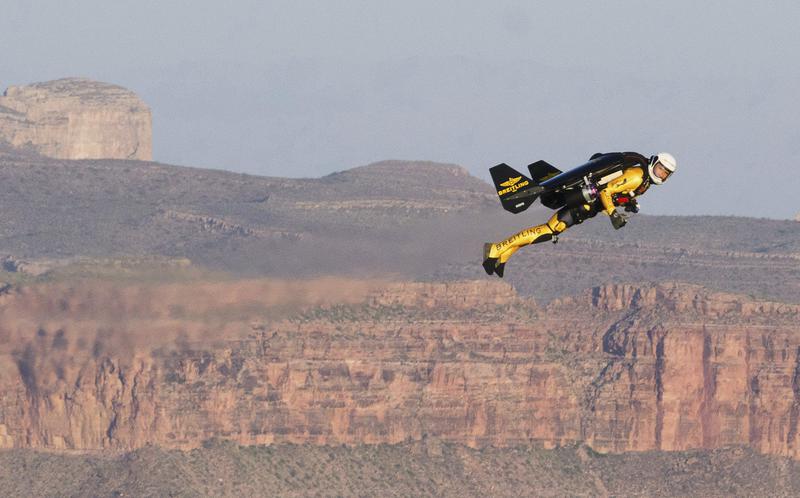 Yves Rossy, deasupra Marelui Canion, Foto: Reuters