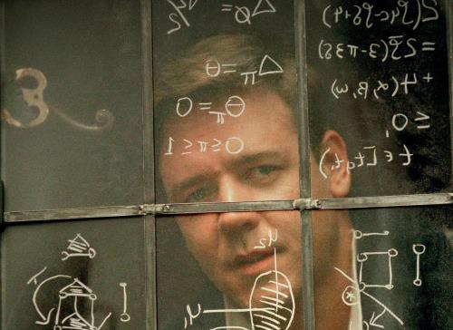 Actorul Russell Crowe interpretandu-l pe Nash in "A Beautiful Mind", Foto: Hotnews