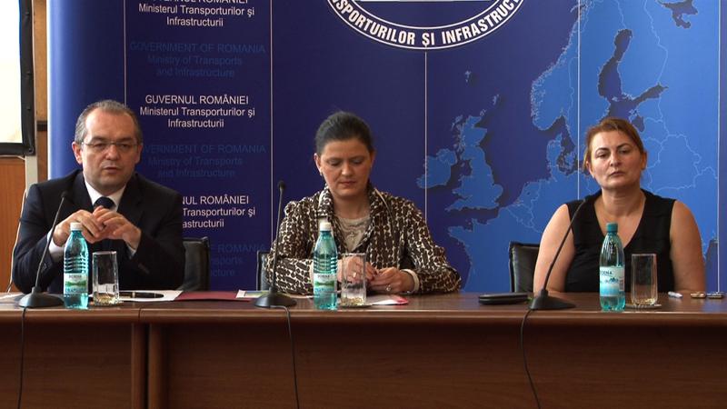 Boc si Boagiu la semnarea contractelor, Foto: Hotnews