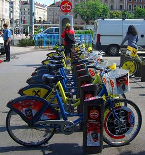 Parcare de biciclete in Viena, Foto: