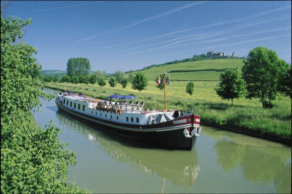 Barja turistica, Foto: Afloat in France