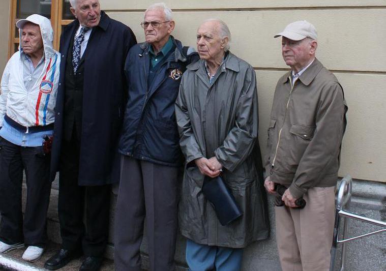 Supravietuitori ai pogromului din Iasi, Foto: Hotnews