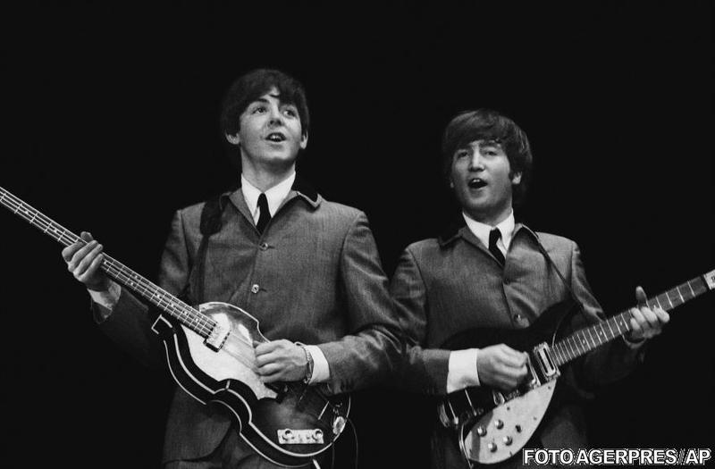 Paul McCartney si John Lennon (1964), Foto: Agerpres