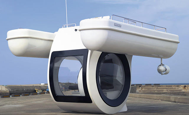 Semi-submarinul EGO, Foto: Raonhaje